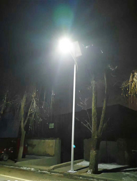 积石山县城西太阳能路灯项目