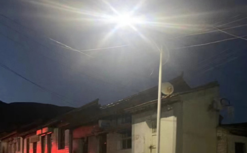 农村院子里最适合的城西太阳能路灯亮度与安装要点